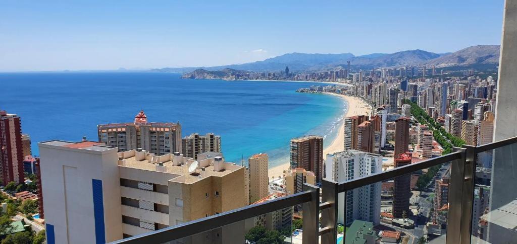 Vista Al Mar Apartment เบนิดอร์ม ภายนอก รูปภาพ